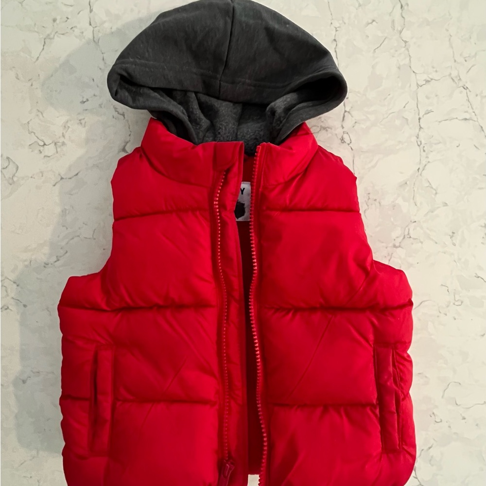 Old navy puff vest with hood